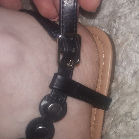 Flat sandals with chrome dots - Picture 4 of 7